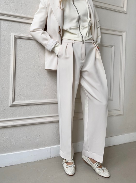 Facetune_27-03-2026-12-41-56 (1).jpg