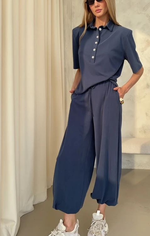 Facetune_03-06-2026-15-53-55.jpg