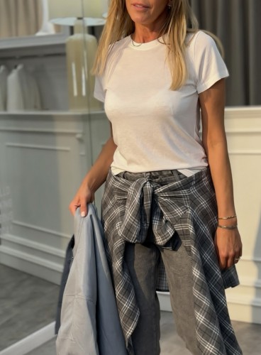 Facetune_19-06-2026-20-32-38.jpeg